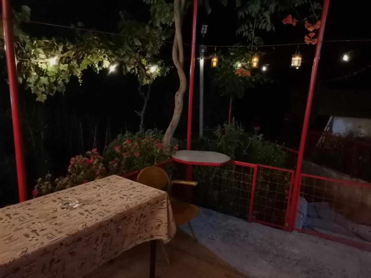 Georgaras Accommodation Platanoussa Luaran gambar