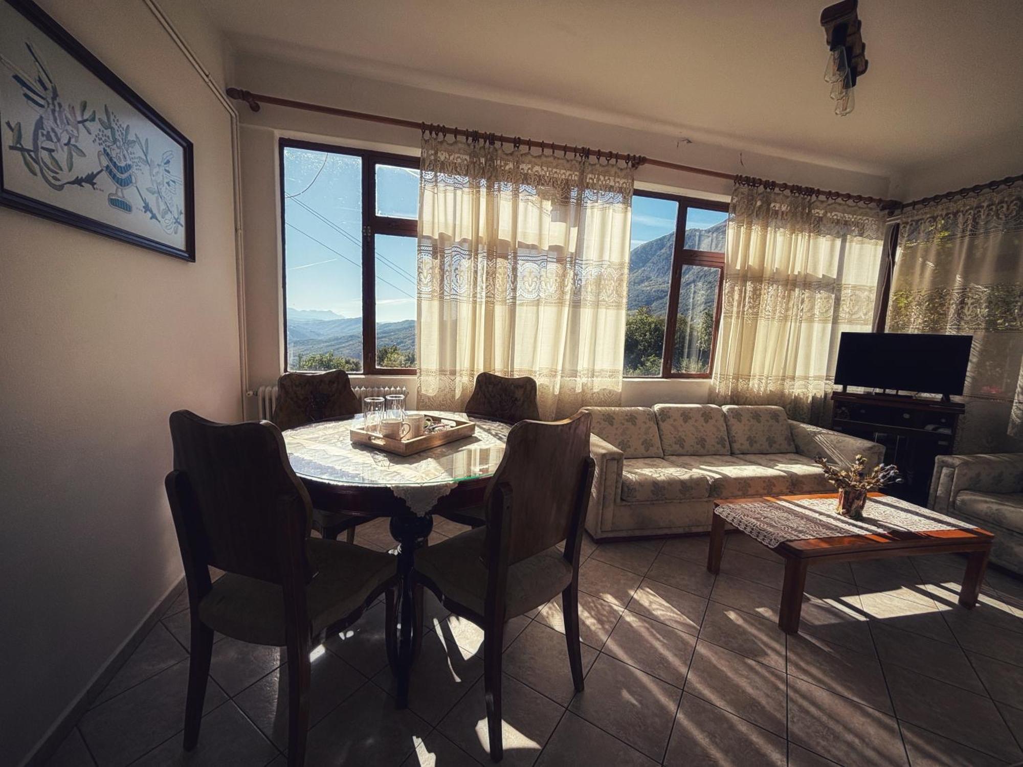 Georgaras Accommodation Platanoussa Luaran gambar