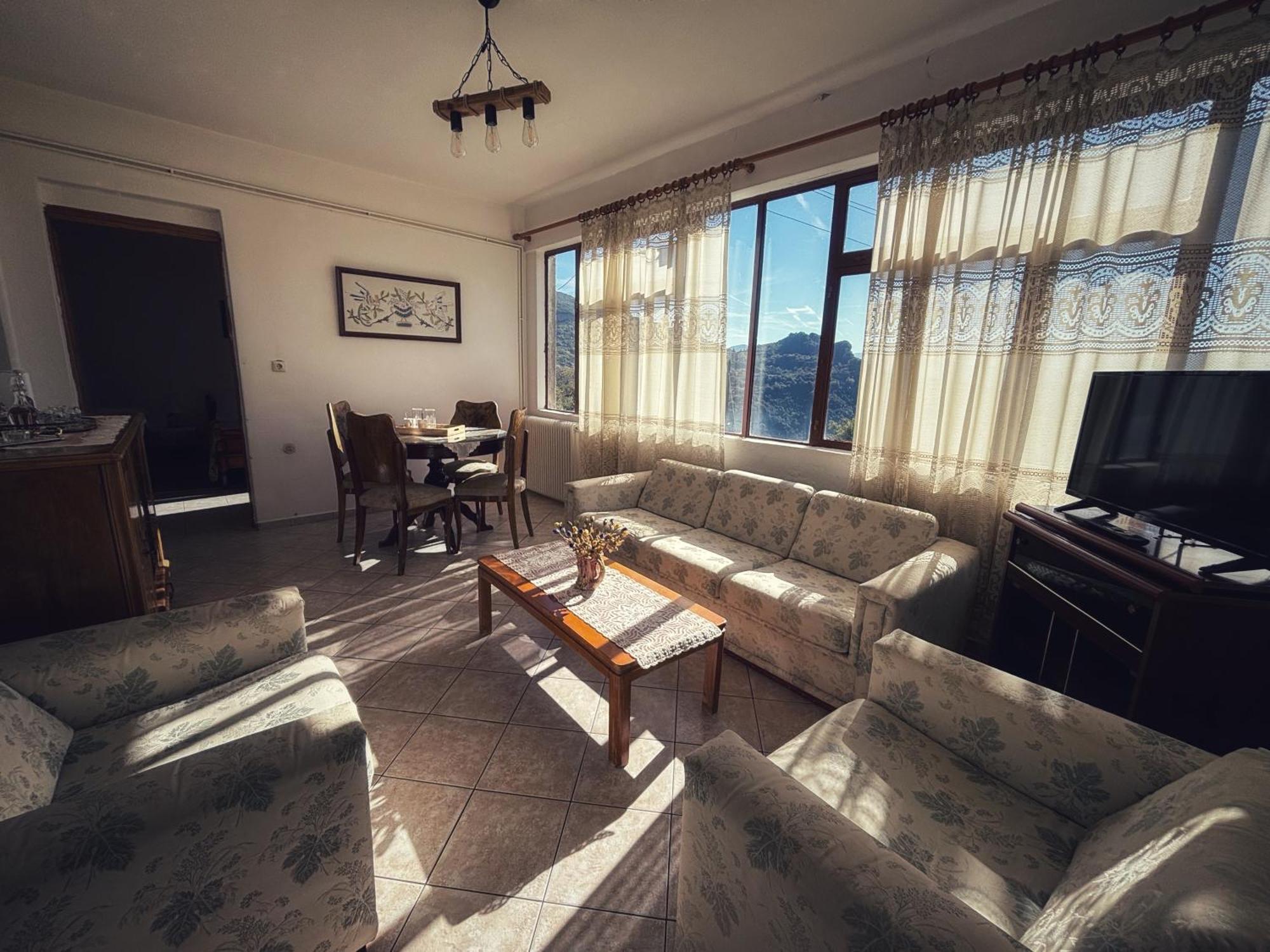 Georgaras Accommodation Platanoussa Luaran gambar