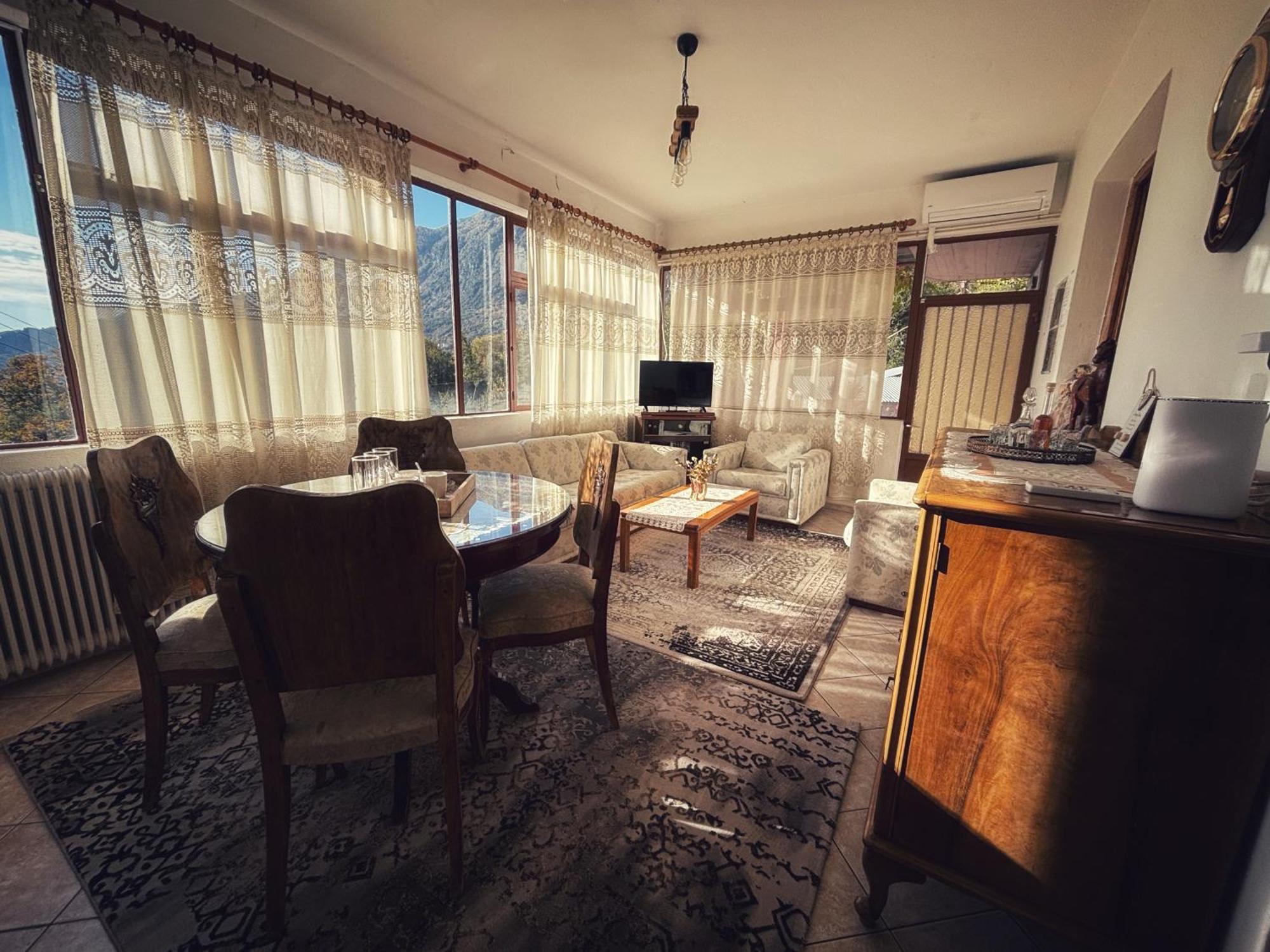 Georgaras Accommodation Platanoussa Luaran gambar