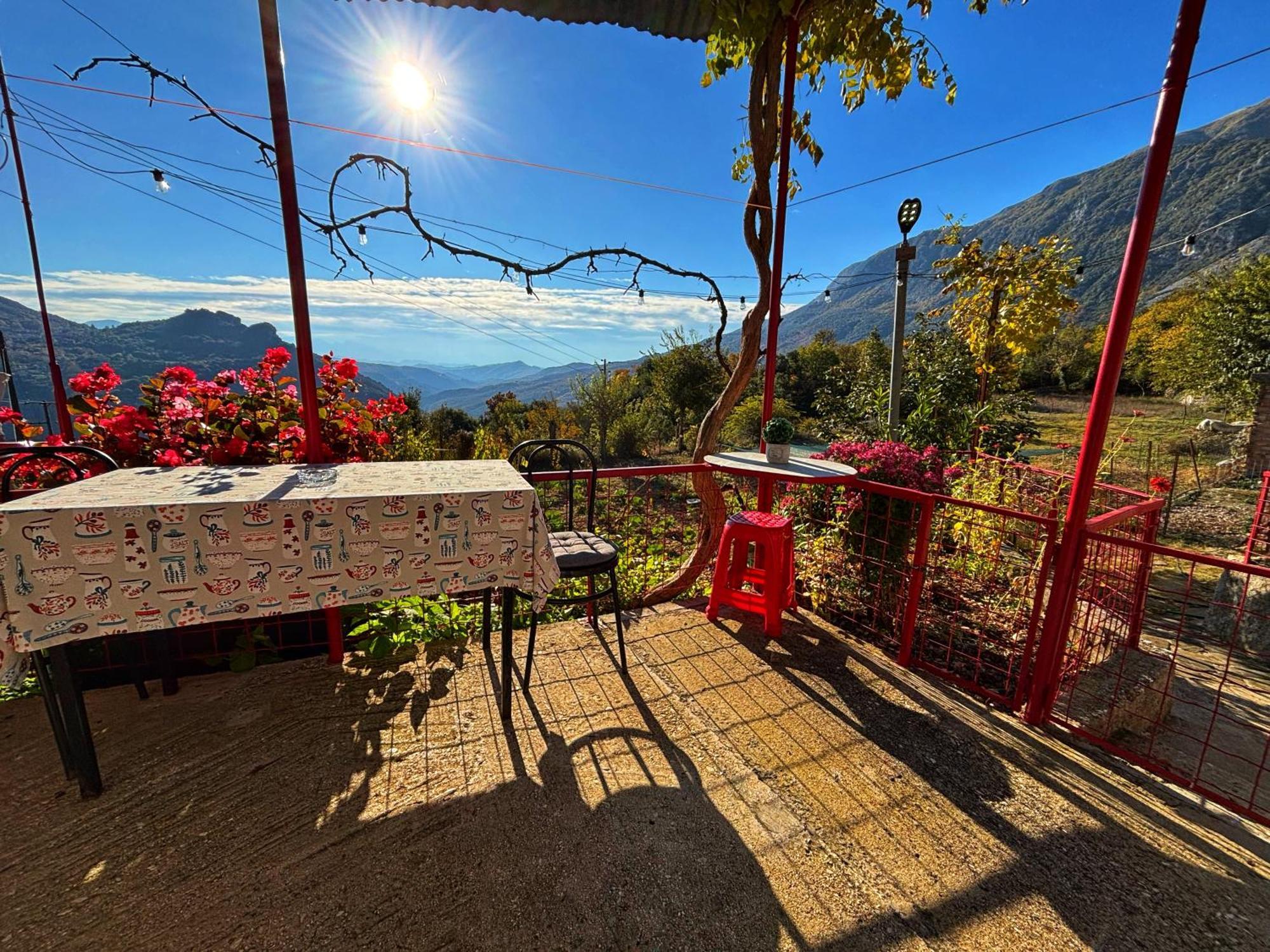Georgaras Accommodation Platanoussa Luaran gambar